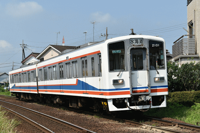キハ2100形の旧塗色（関東鉄道）