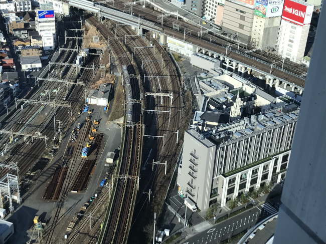 名古屋プリンスホテルスカイタワーから見た鉄道