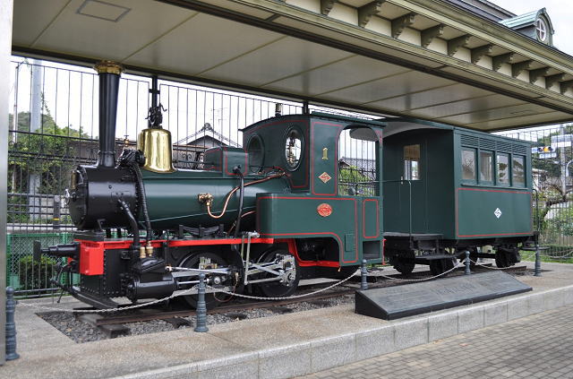 梅津寺公園の坊ちゃん列車の静態保存