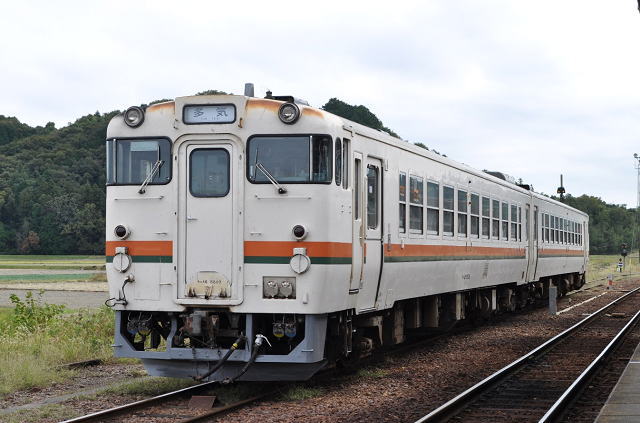 多気駅の留置線のキハ40