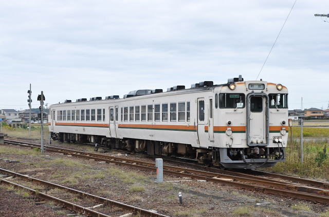 多気駅留置線から動き出したキハ40