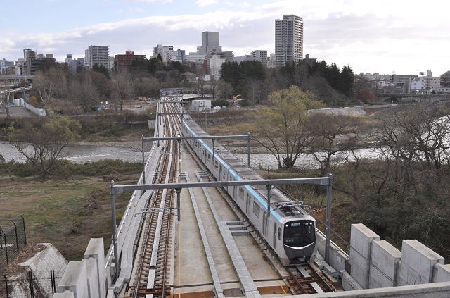 国際センター駅２階からの展望