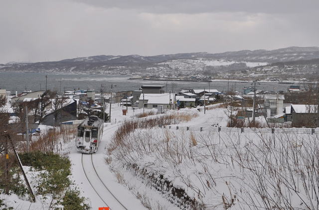 留萌本線箸別駅近くの撮影ポイントから、キハ54を撮影(反対側から後追い)