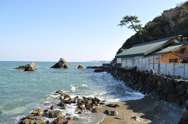 夫婦岩と二見興玉神社