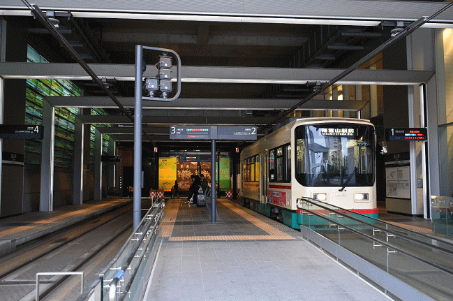 富山駅停留所