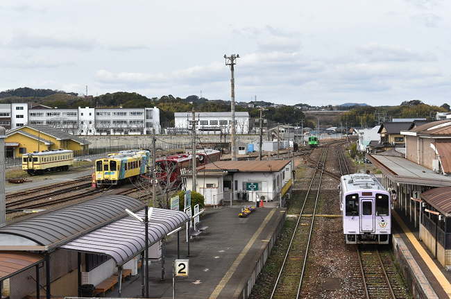 金田駅の構内