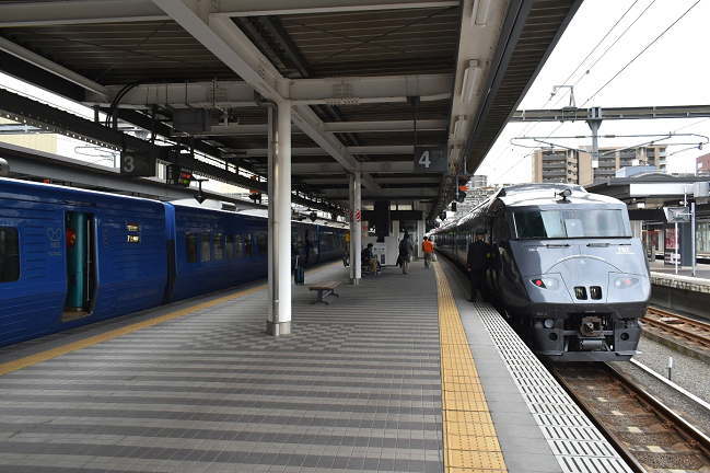 大分でソニックからにちりんに乗り換え