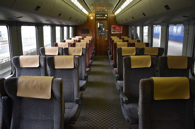 785系の車内