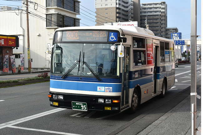西都バスセンター行