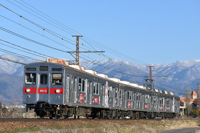 長野電鉄の8500系T2編成