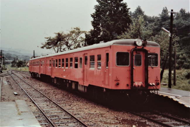 国鉄明知線時代のキハ52（岩村駅）
