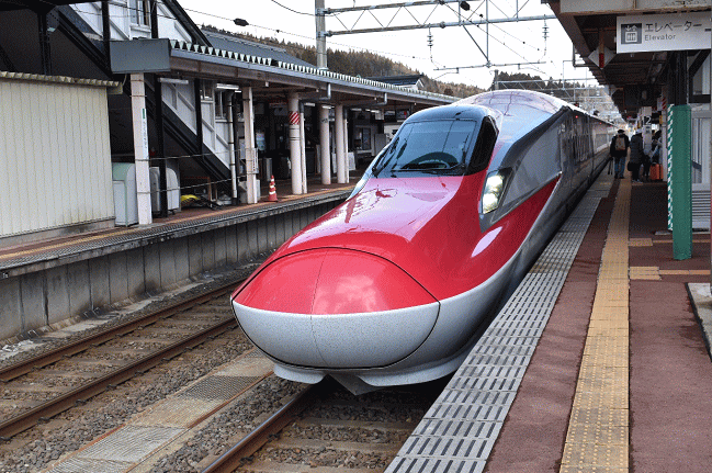 角館の秋田新幹線