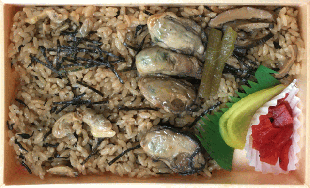 厚岸駅のかきめし弁当の中身