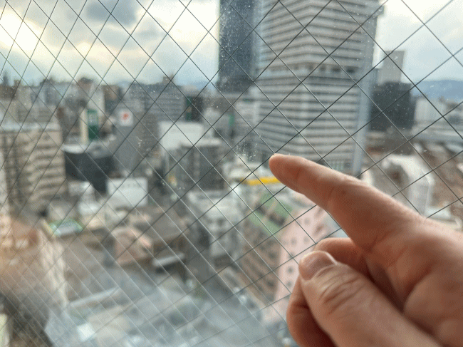 アパホテル広島駅前スタジアム口の窓の汚れ・清掃状態