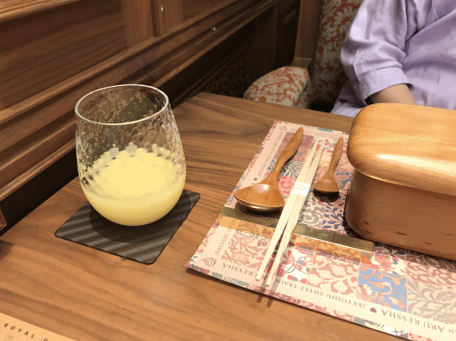 日向夏ジュース（或る列車）