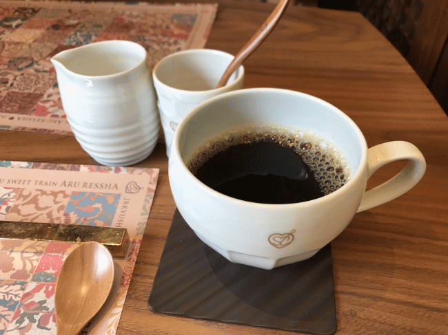 ホットコーヒー（或る列車）