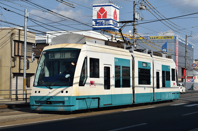 低床連接車「ハートラム」100形