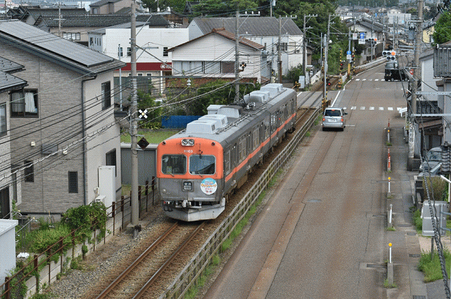 粟ヶ崎～内灘間の歩道橋から浅野川線を撮影