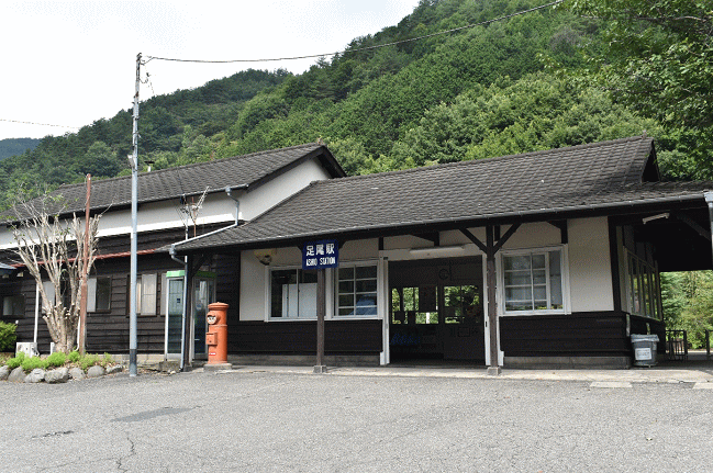 足尾駅の駅舎