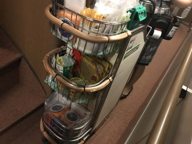 カシオペア紀行の車内販売ワゴン