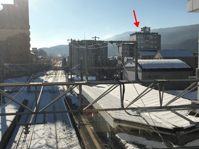 茅野駅から見たちのステーションホテル