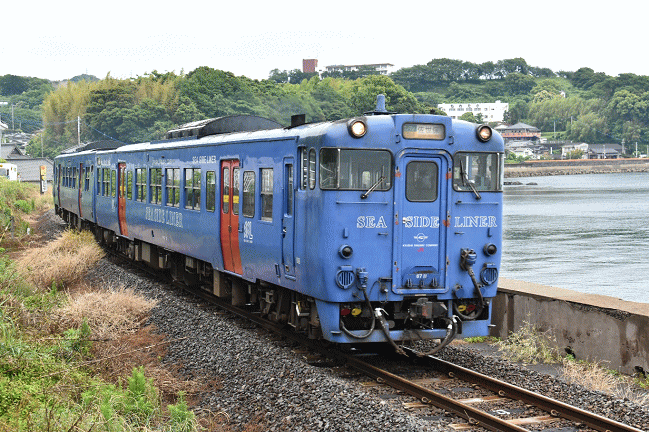 キハ67系2連による佐世保行区間快速「シーサイドライナー」