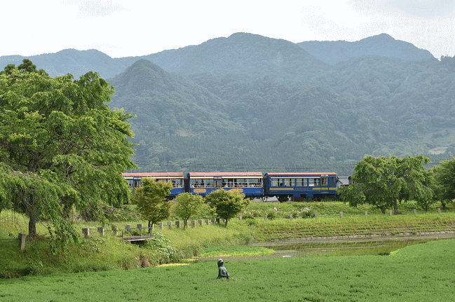 明神池の河童とトロッコ列車