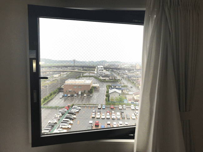 コンフォートホテル八戸の窓辺の様子