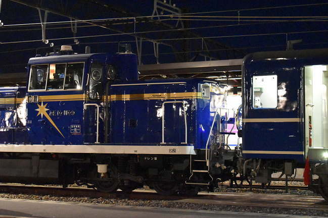 下今市到着後に入換中を行うDE10