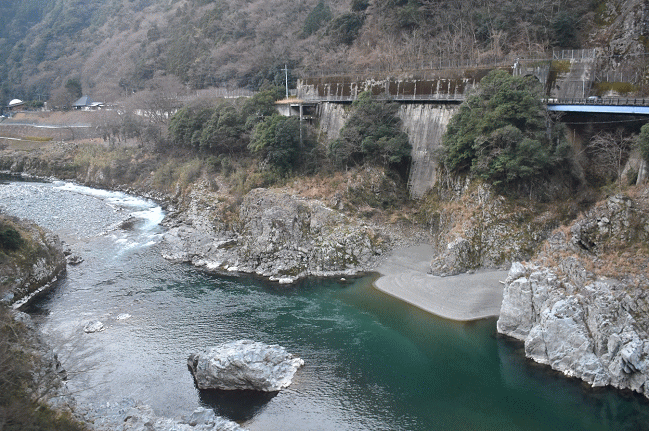 大歩危~小歩危間の土讃線の車窓