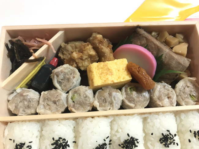 メガシウマイ弁当