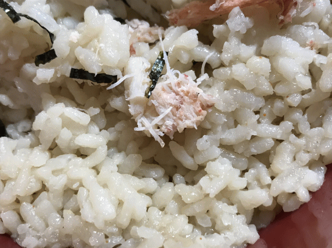 越前かにめしの、蟹の炊き込みご飯