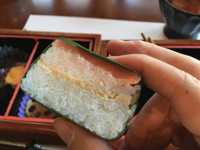 日光埋蔵金弁当の日光鱒すし