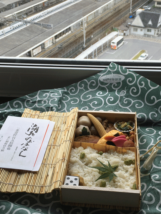 トレインビューホテルで食べる、湖北のおはなし