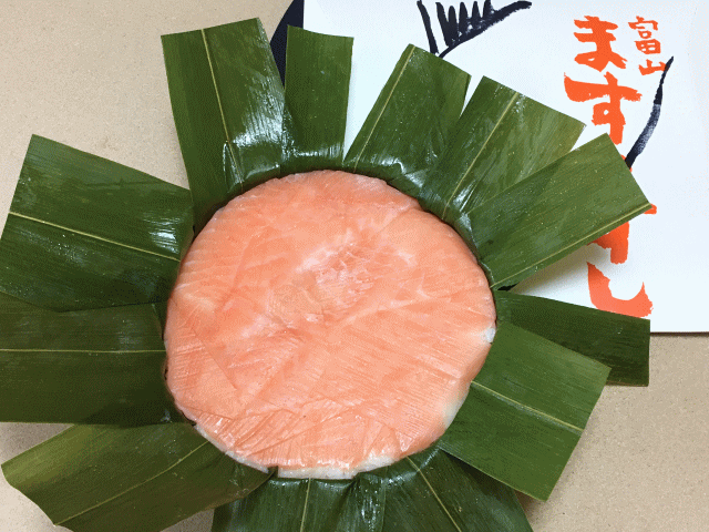 富山のますのすし