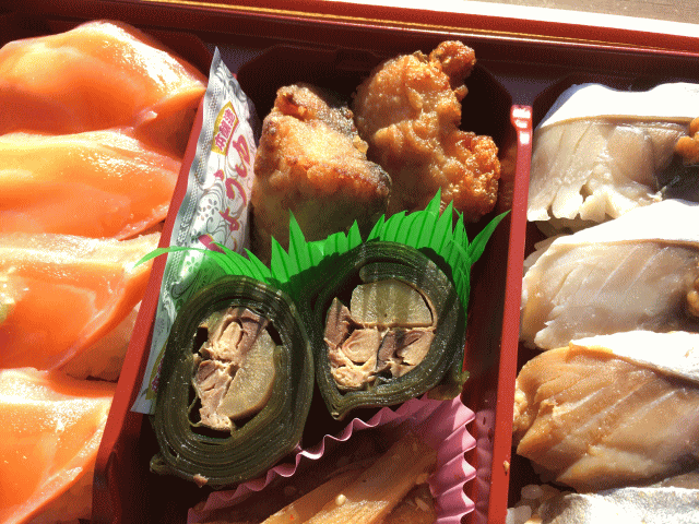 青森のぜいたく弁当のおかず