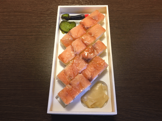 サーモン寿司(苫小牧・南千歳)の中身