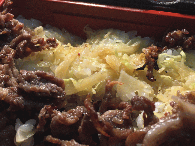 丸政の信州牛弁当の美味しさの秘密はキャベツにもある