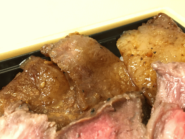 佐賀牛ロースステーキ&カルビ弁当の牛カルビ