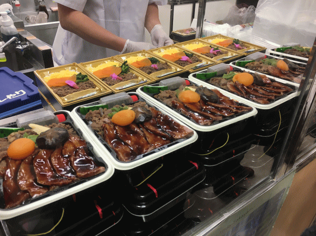 飛騨牛しぐれ寿司の実演販売