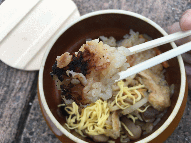 こだわり釜めしのご飯のおこげ