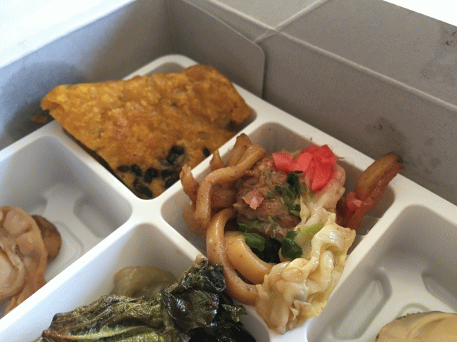 黒石焼きそば(ひとくちだらけ)