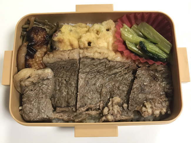 特急列車ヘッドマーク弁当ひたち（復刻版）