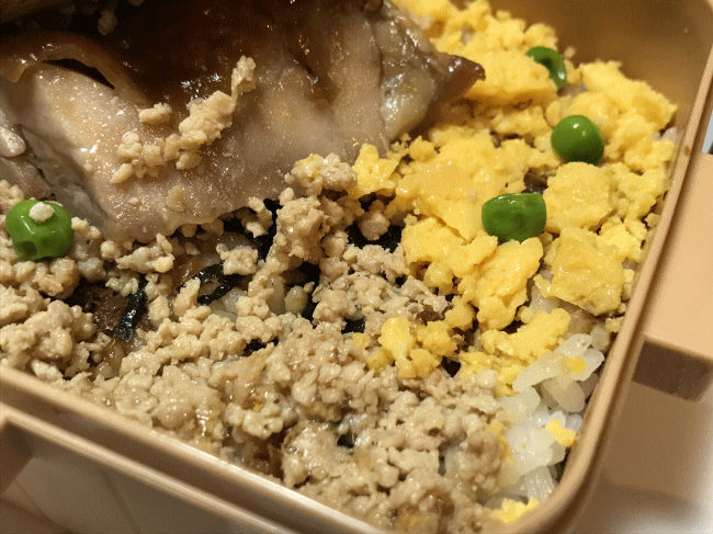 特急列車ヘッドマーク弁当あさまの鶏そぼろ