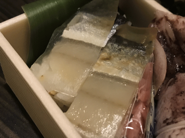 とっとりの居酒屋のあご寿司