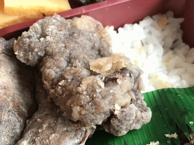 ながさき鯨すき弁当の鯨の竜田揚げ