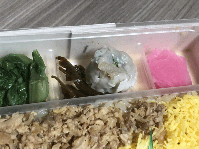 かしわめし（中央軒）の焼麦