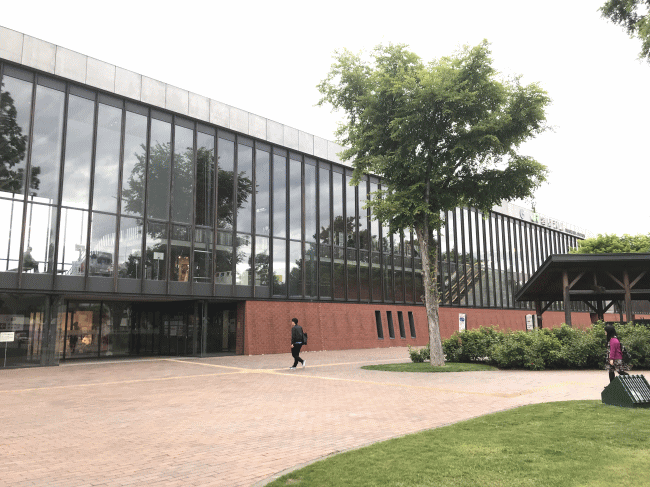 岩見沢駅の外観