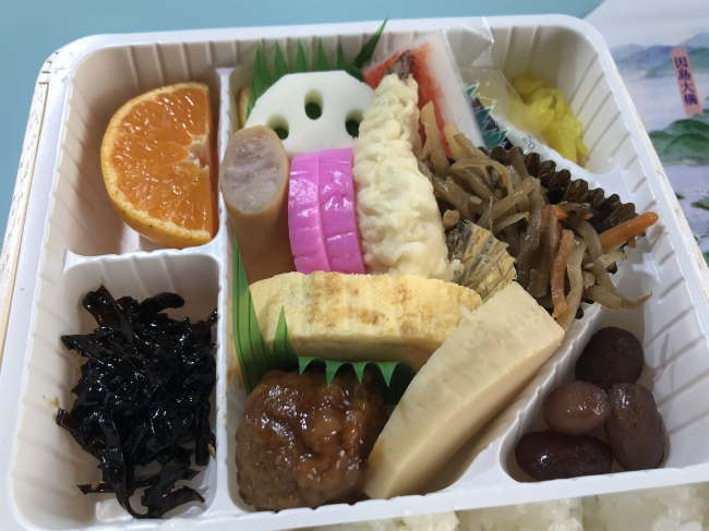 幕の内弁当（今治駅）