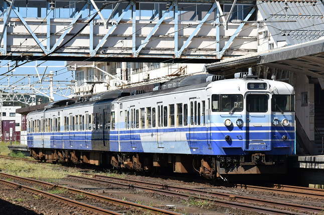 115系(柏崎駅)